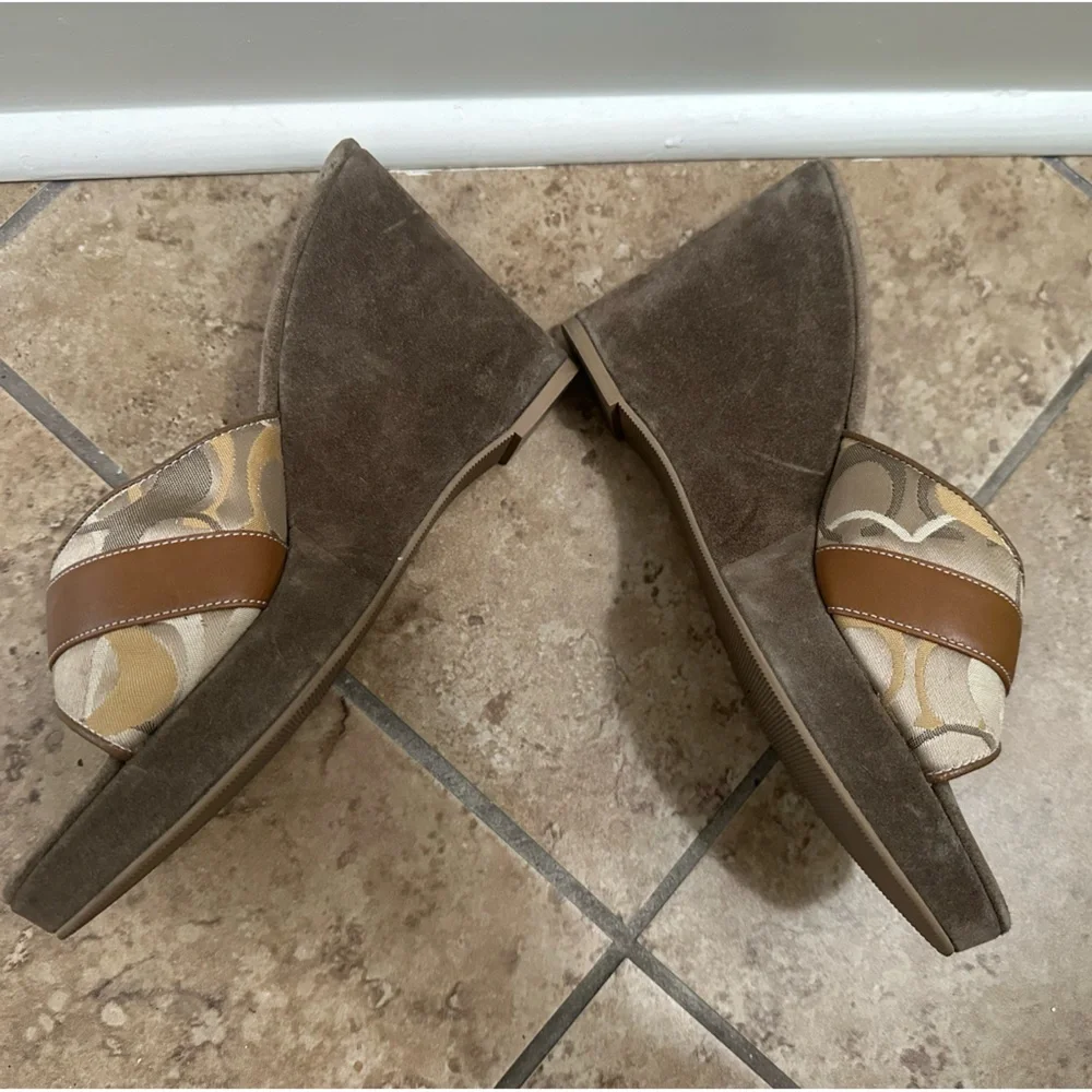VVGUC Coach Wedges - Picture 4 of 10